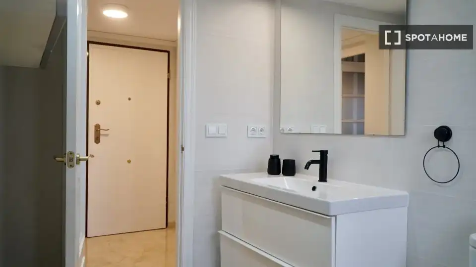 Habitación en Penya - Roja - Avda. Francia