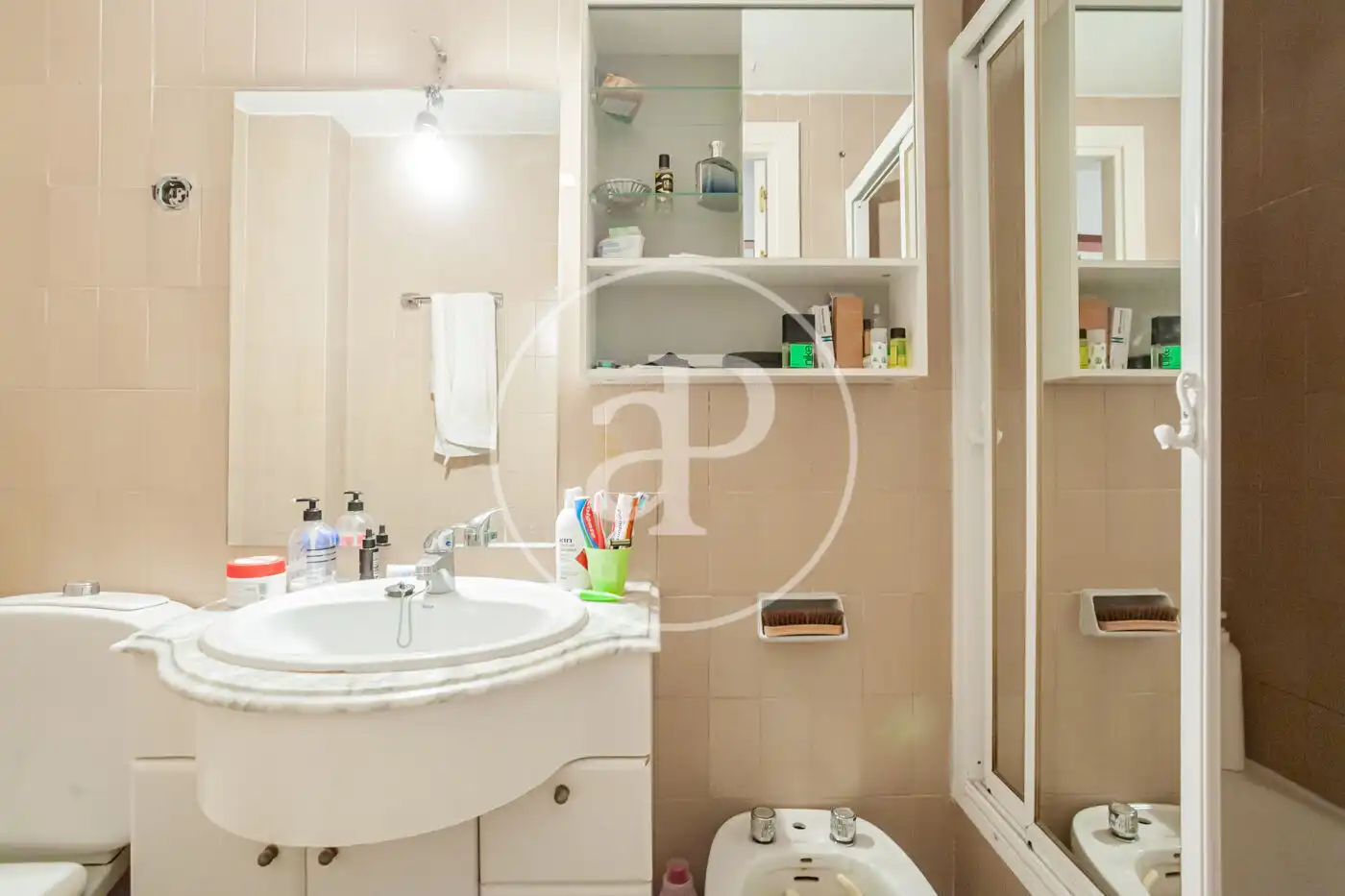 Badezimmer von Wohnung zum Verkauf in Majadahonda mit Heizung, Privatgarten und Terrasse