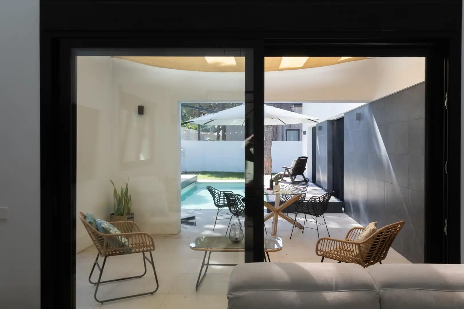Terrassa de Casa o xalet en venda en Chiclana de la Frontera amb Jardí privat, Terrassa i Piscina