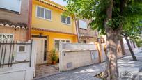 Exterior view of Single-family semi-detached for sale in L'Eliana  with Air Conditioner, Terrace and Swimming Pool