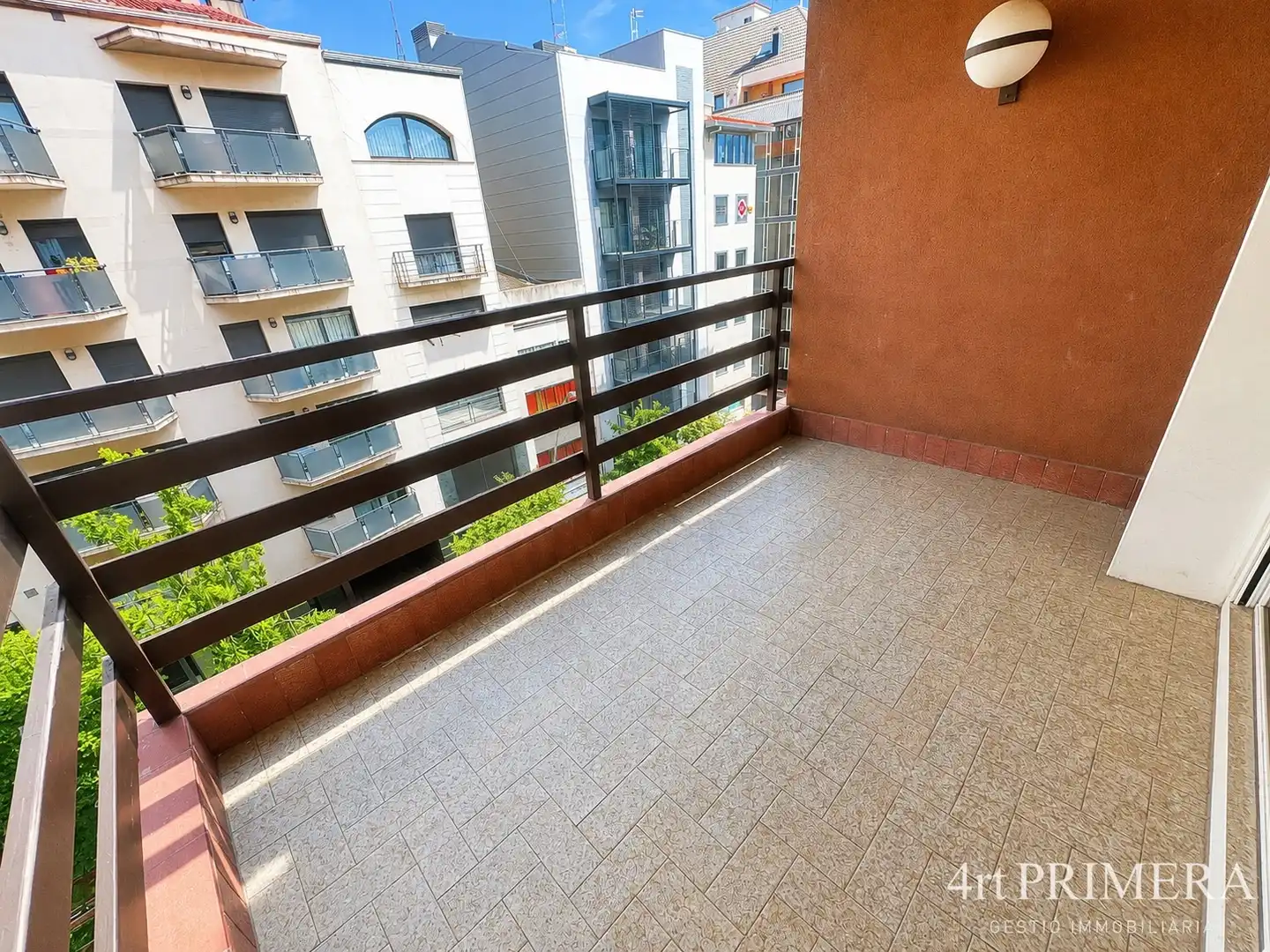Terrasse von Wohnung zum Verkauf in Granollers mit Heizung, Parkett und Ofen