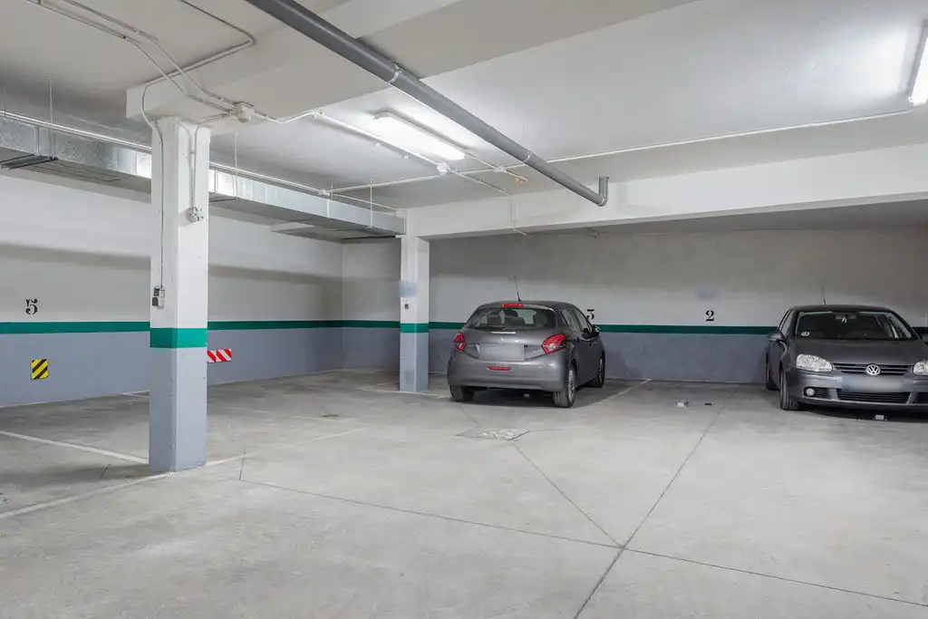 Parking avec ascenseur à vendre à Eugenio Serrano, imagen 3