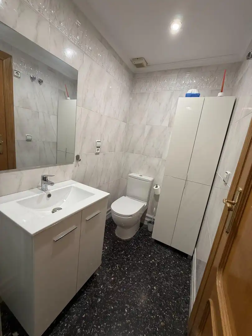 Badezimmer von Wohnung zum Verkauf in Parque de la Bombilla  