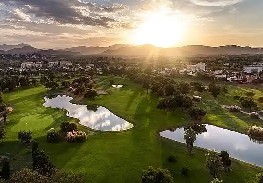 Vista exterior de Casa o xalet en venda en Oliva amb Aire condicionat, Jardí privat i Terrassa
