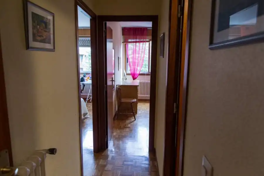 Piso en venta en  Pamplona / Iruña con Calefacción, Parquet y Amueblado