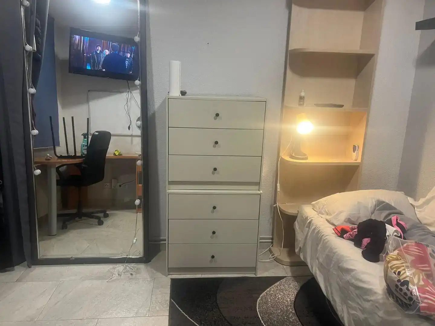 Bedroom of Ground floor for share in Madrid  with Furnished