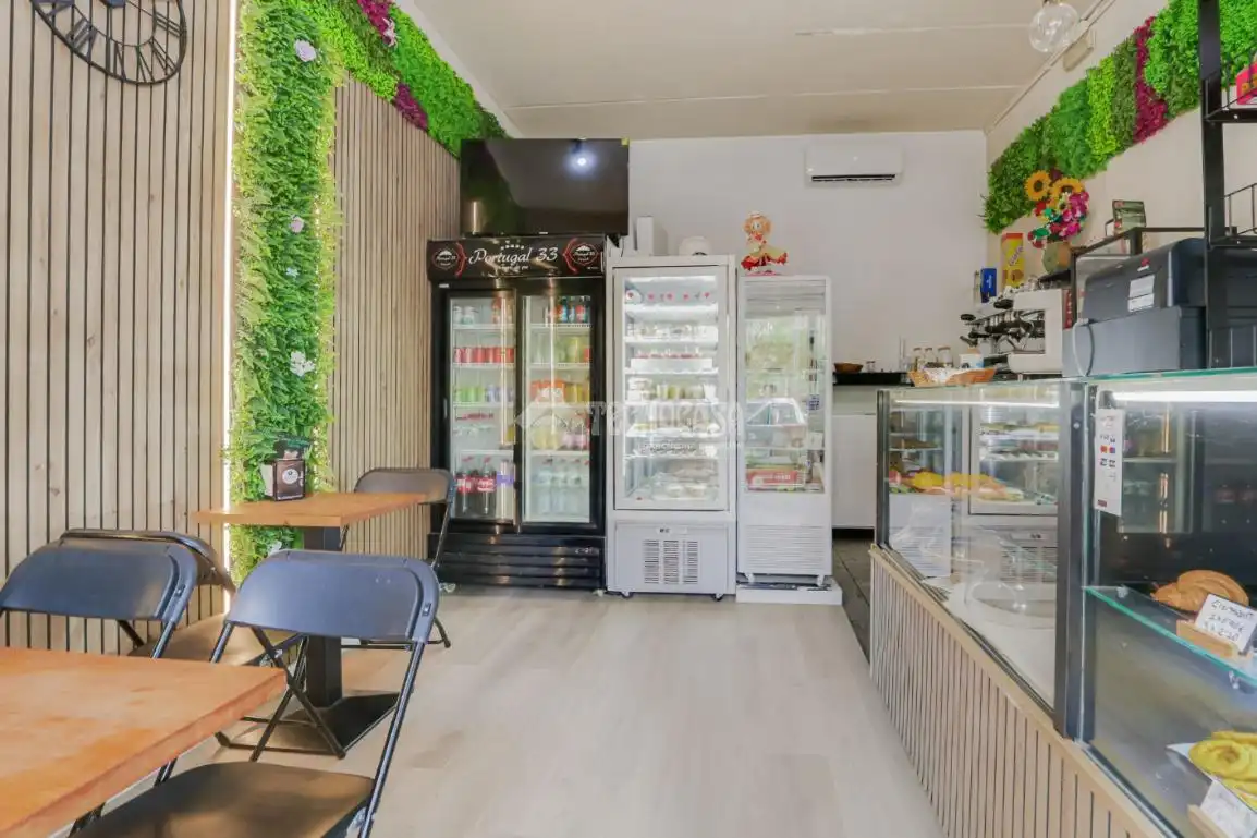 Local en venda en L'Hospitalet de Llobregat amb Aire condicionat