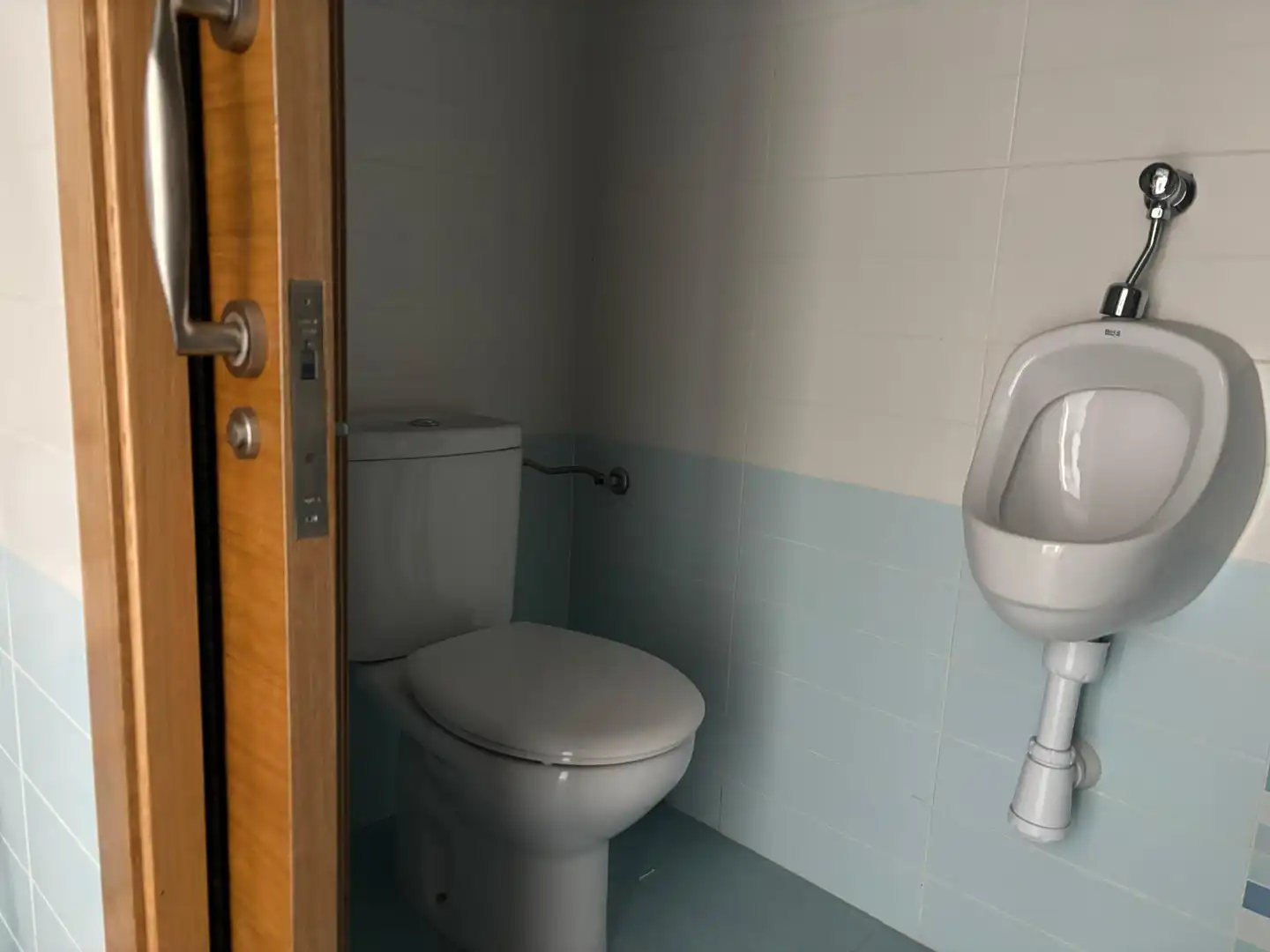 Bathroom of Commercial properties for sale in Palmera