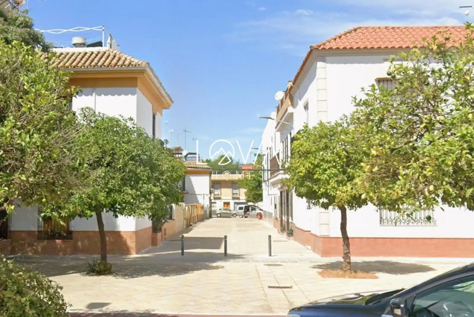 Vista exterior de Casa adosada en venda en Utrera