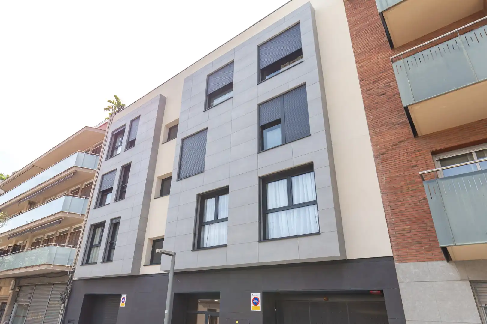 Exterior view of Flat for sale in Sant Feliu de Llobregat  with Air Conditioner, Heating and Terrace
