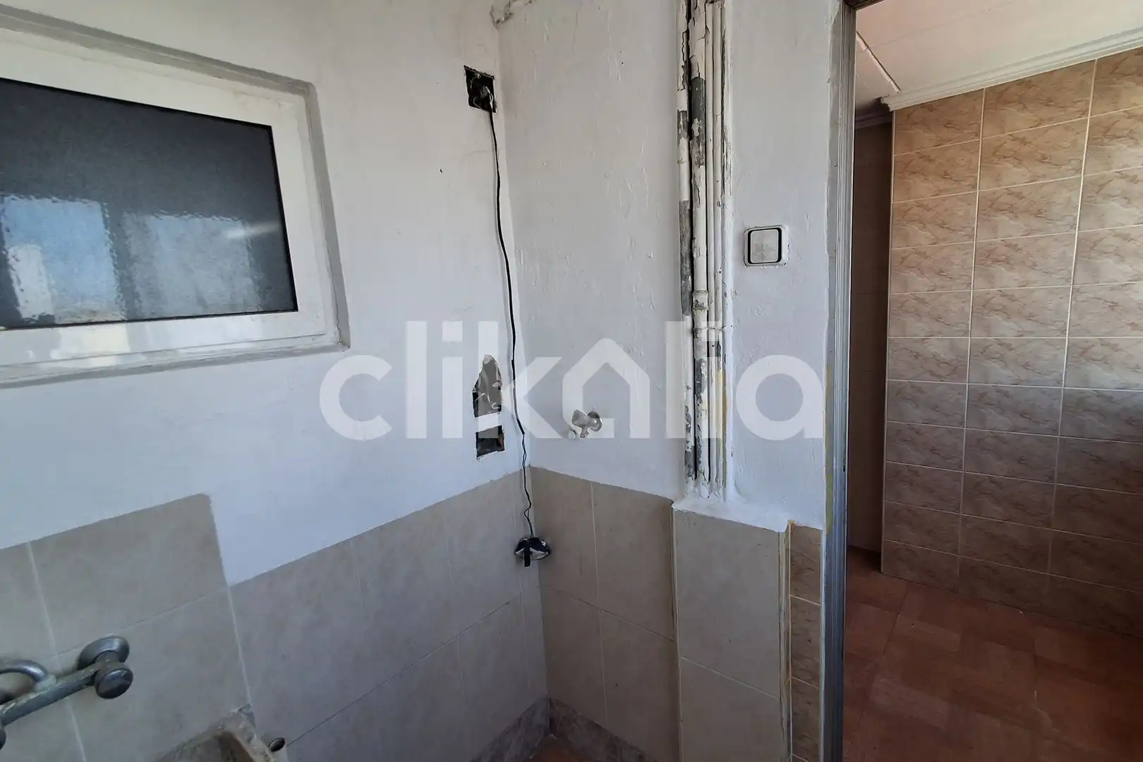 Baño de Piso en venta en Villanueva de Castellón con Aire acondicionado