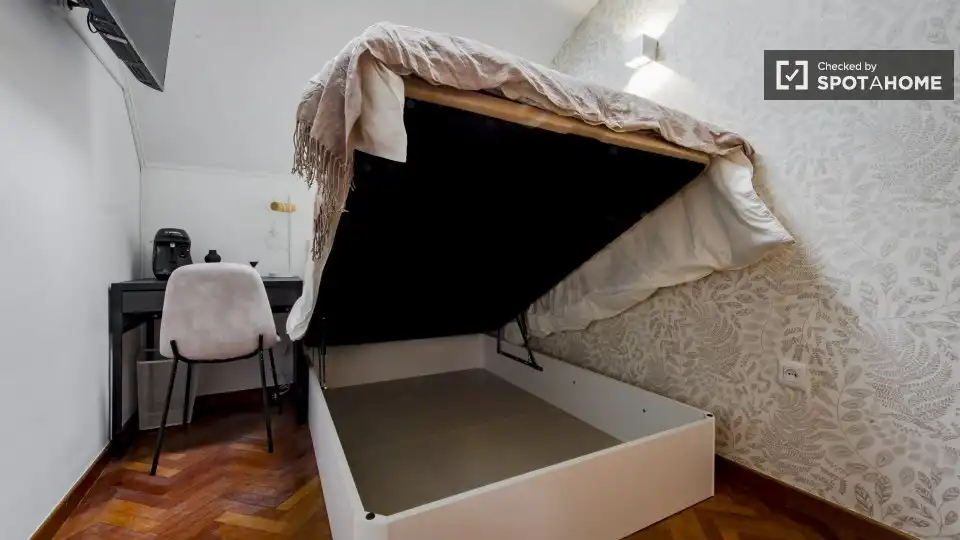 Room in Canillas