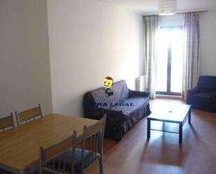 Sala d'estar de Apartament en venda en Villares de la Reina amb Calefacció