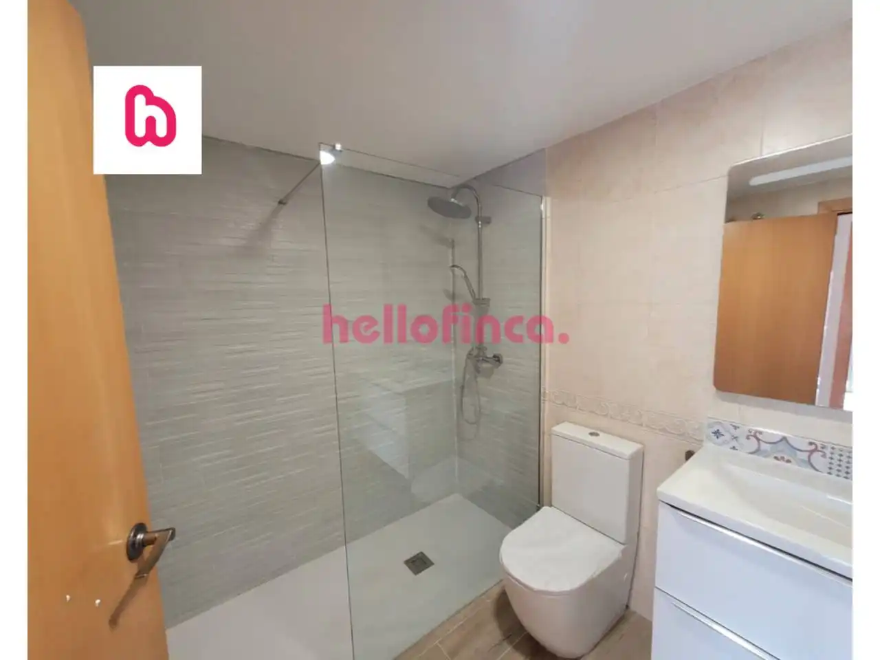 Bathroom of Flat for sale in Pineda de Mar  with Heating, Parquet flooring and Terrace
