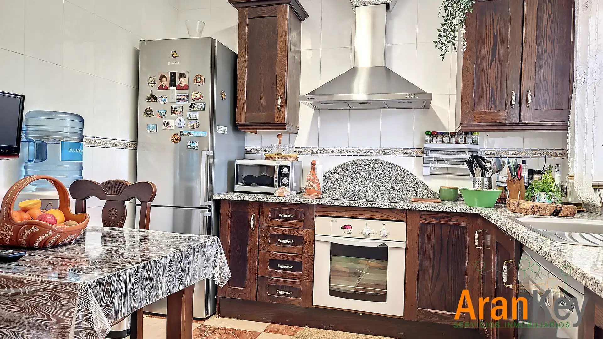 Cuina de Casa o xalet en venda en Colmenar de Oreja amb Aire condicionat, Calefacció i Jardí privat