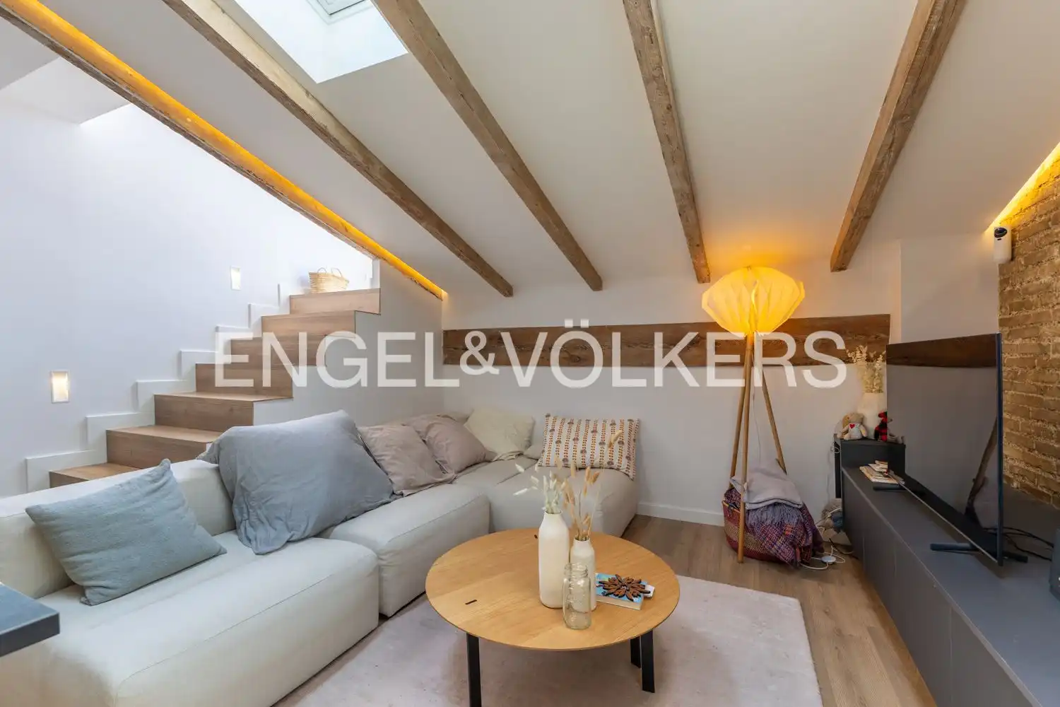 Sala d'estar de Pis de lloguer en Valencia amb Aire condicionat, Calefacció i Parquet