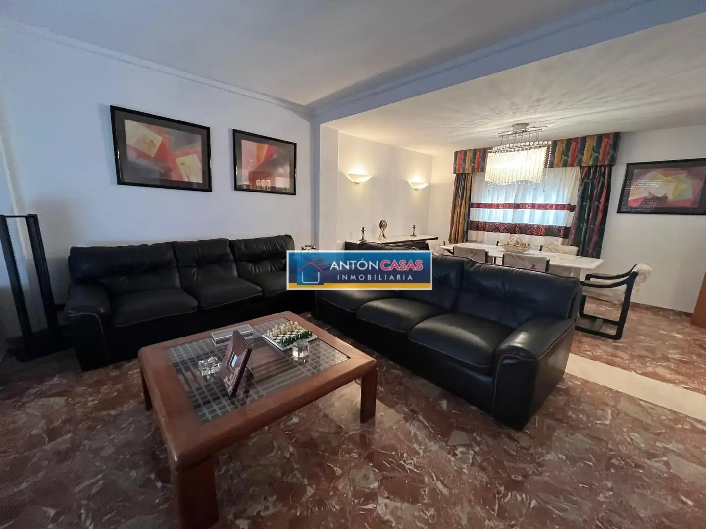 Wohnzimmer von Dachboden zum Verkauf in Elda mit Balkon und Alarm