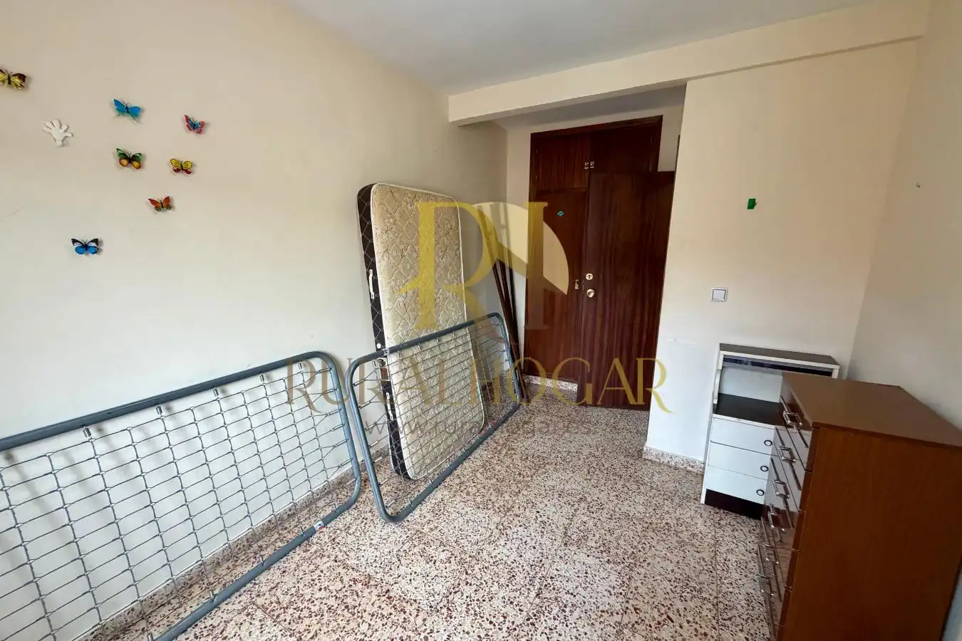 Habitación de Piso en venta en Molina de Aragón con Calefacción, Terraza y Amueblado