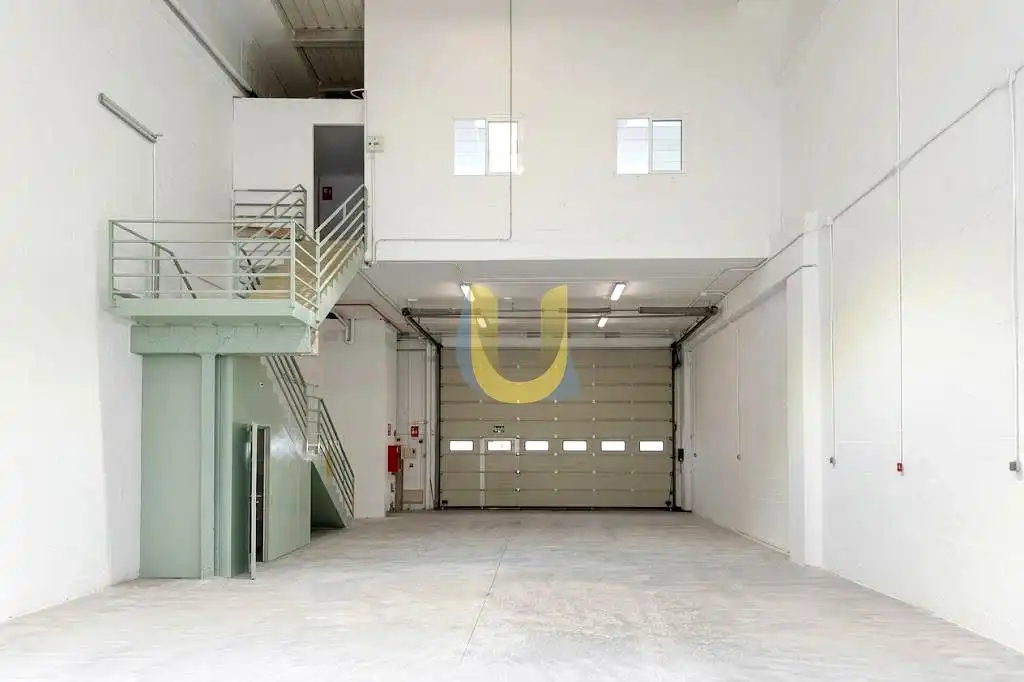 Fabrikhallen zur Miete in Madrid