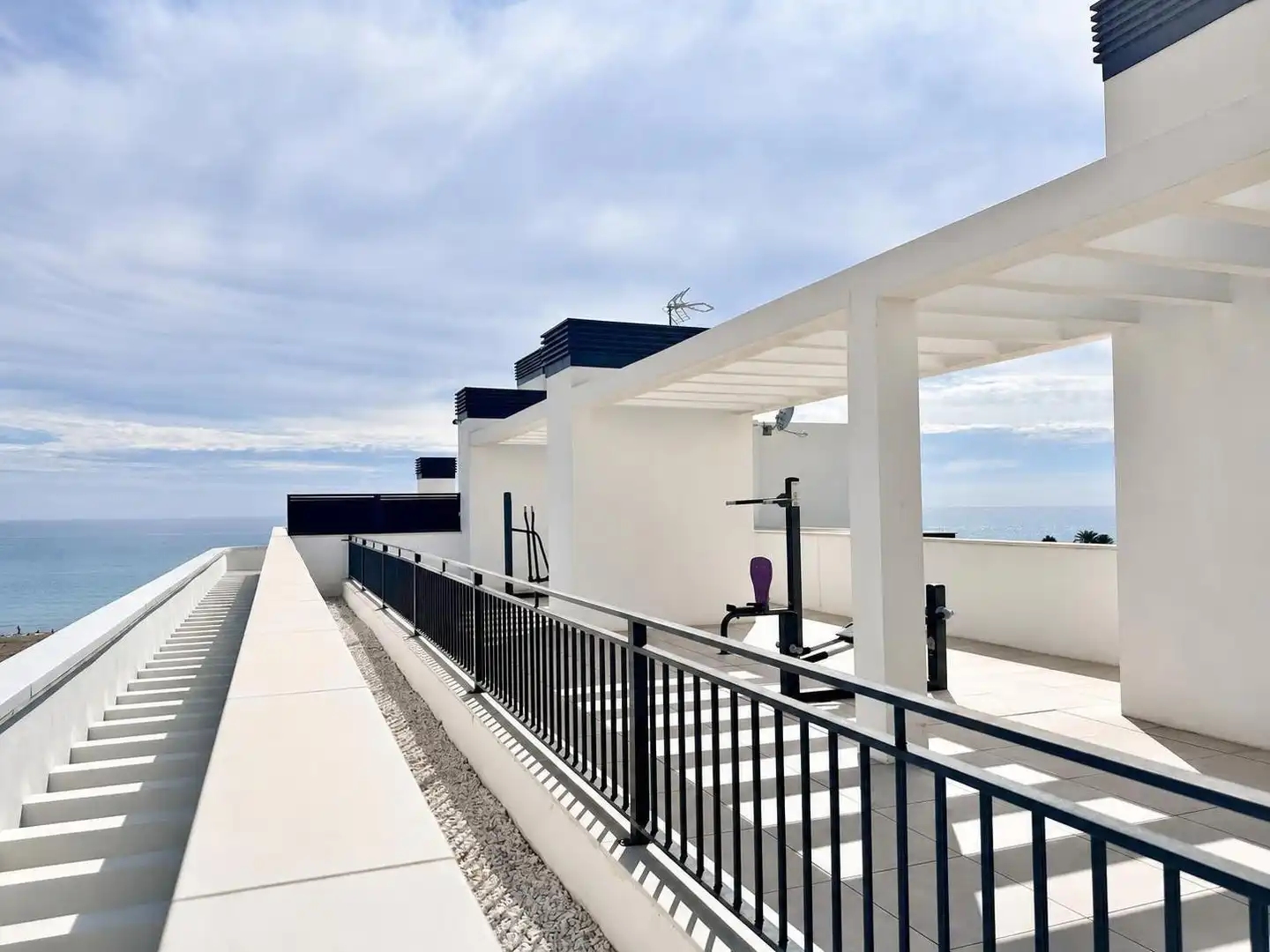 Apartament amb piscina en venda a Avenida Avenida Mar de Alborán 15, imagen 36