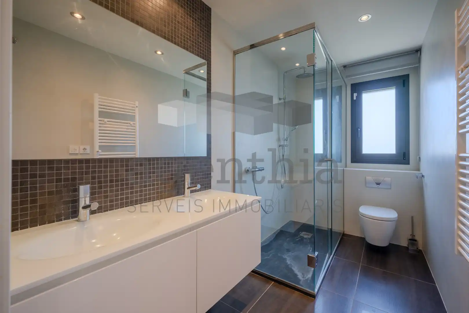 Bathroom of Houses for sale in Vilobí d'Onyar  with Heating, Storage room and Furnished