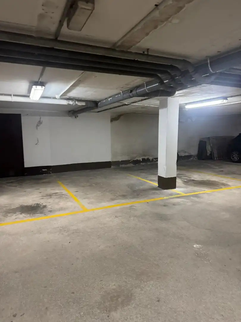 Garaje de alquiler en Calle Manuel González Hoyos, 3, Valdenoja