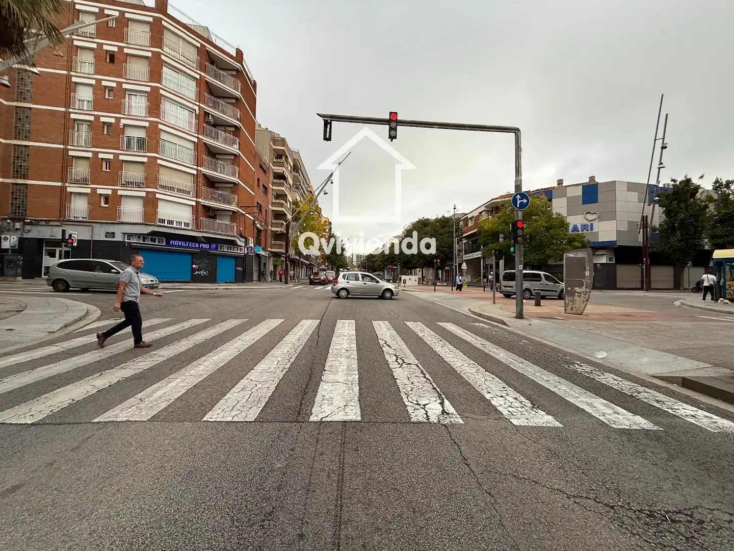 Außenansicht von Garage zum Verkauf in Terrassa