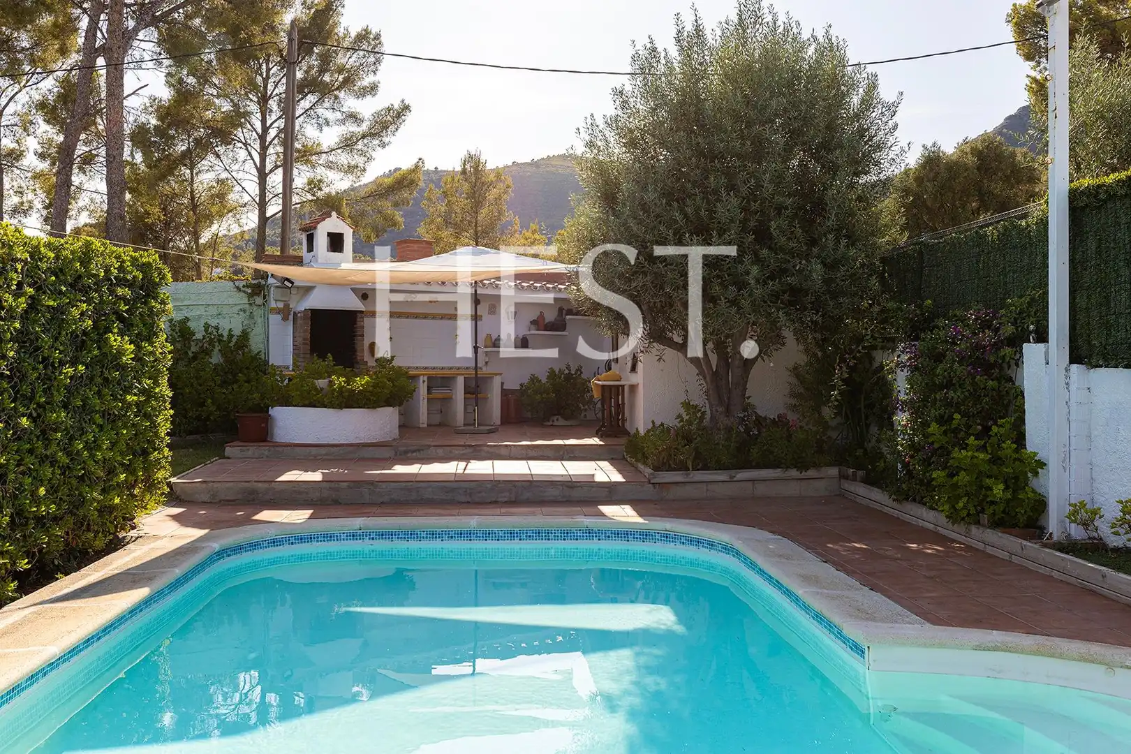 Vista exterior de Casa o chalet en venta en Castelldefels con Calefacción, Jardín privado y Parquet