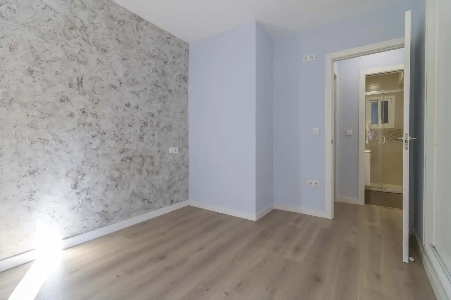 Bedroom of Flat for sale in Sevilla  with Terrace