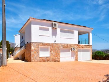 Villa con piscina in vendita a Partida Oltamar