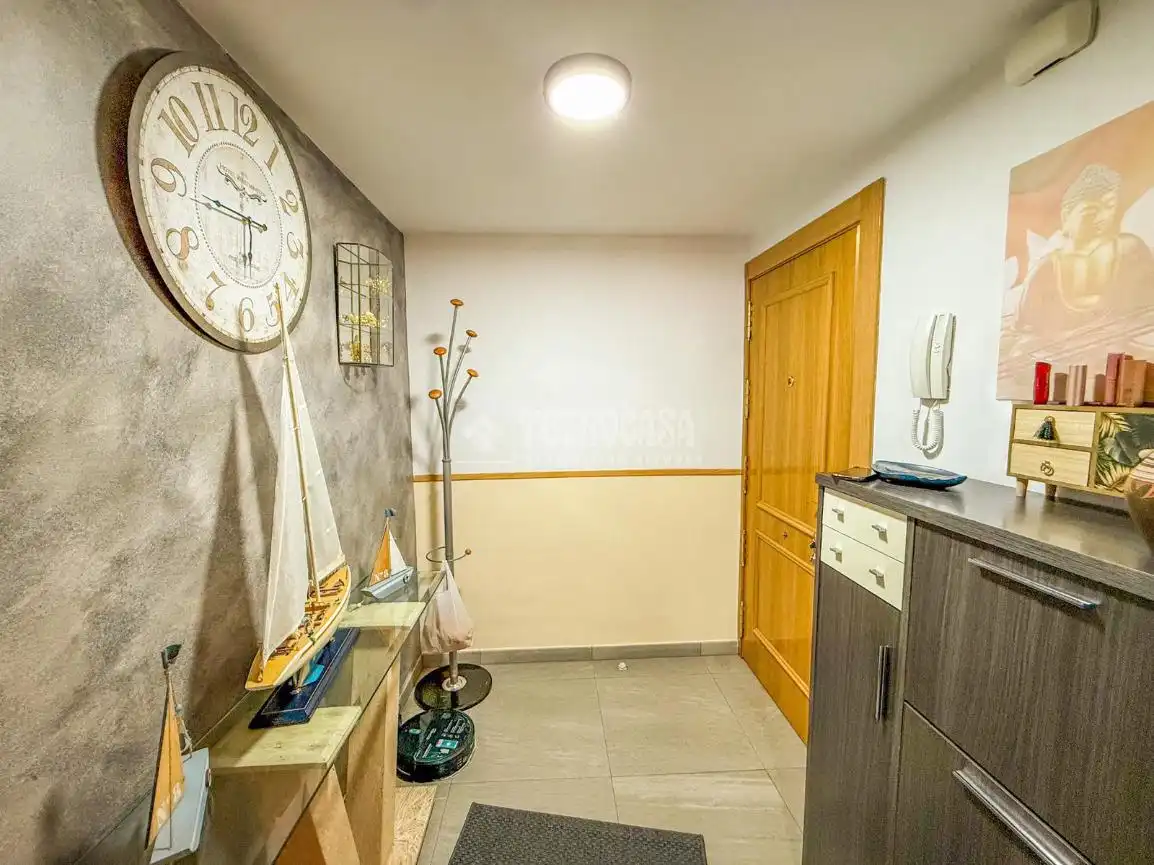 Flat for sale in Parla  with Air Conditioner, Heating and Terrace