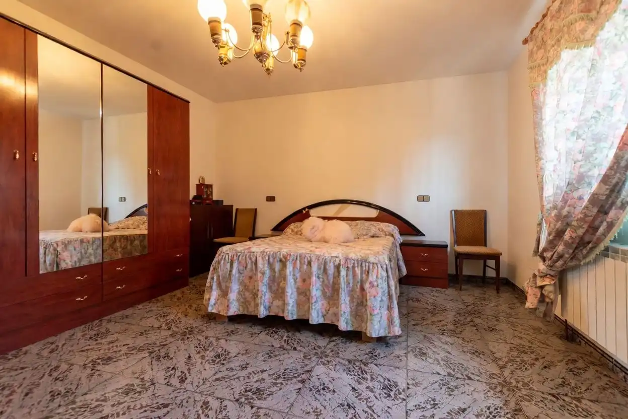 Habitación de Casa o chalet en venta en Hontoba con Calefacción, Jardín privado y Terraza