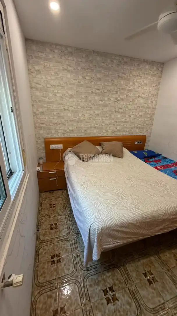 Habitación de Piso en venta en Barcelona con Calefacción y Balcón