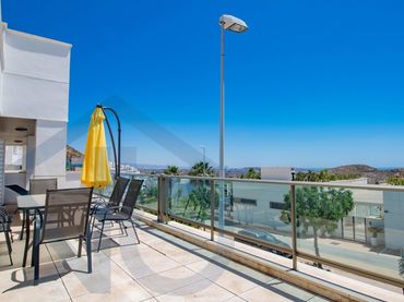 Apartament amb piscina en venda a Calle Sierra Nevada (Ma)