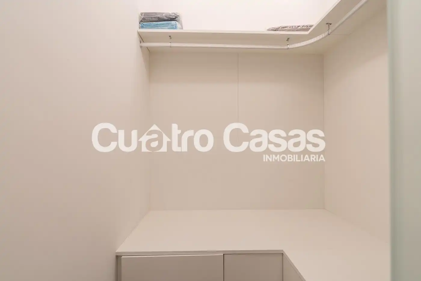 Piso en venta en Barcelona con Aire acondicionado, Amueblado y Balcón
