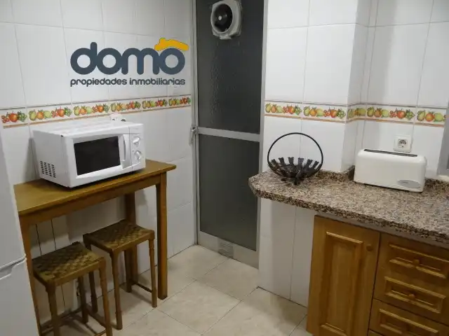 Küche von Wohnung zur untervermieten in Granada mit Heizung, Möbliert und Waschmaschine