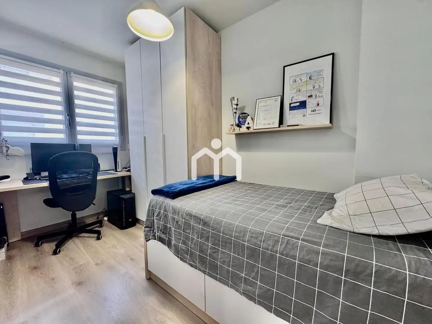 Habitación de Piso en venta en Badalona con Aire acondicionado, Calefacción y Terraza