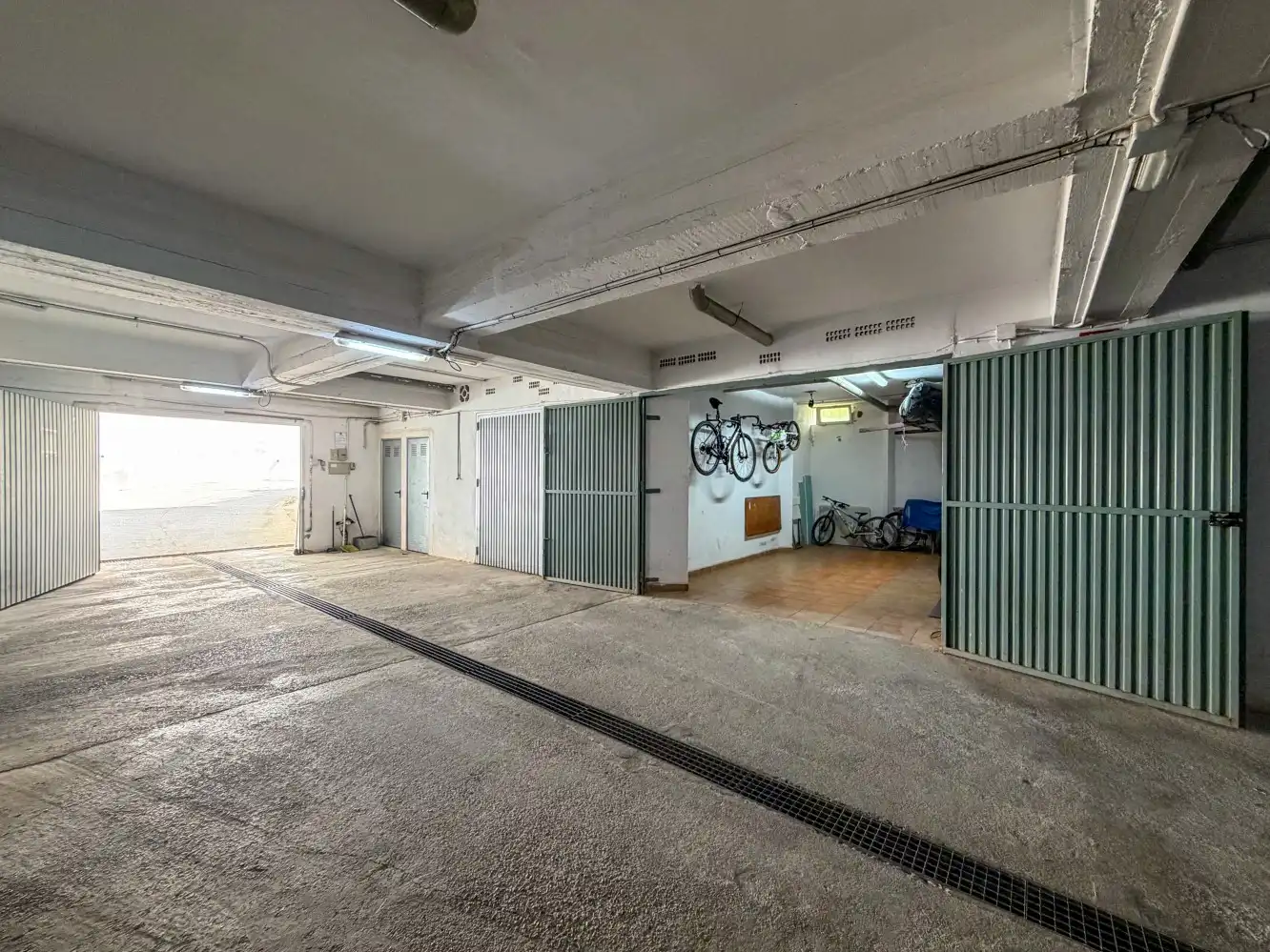 Parking de Casa adosada en venta en Torrox con Aire acondicionado, Calefacción y Terraza