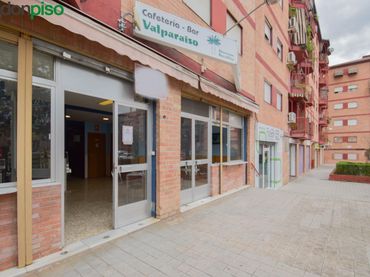 Local comercial en venda a Plaza de Poeta Garcilaso de la Vega