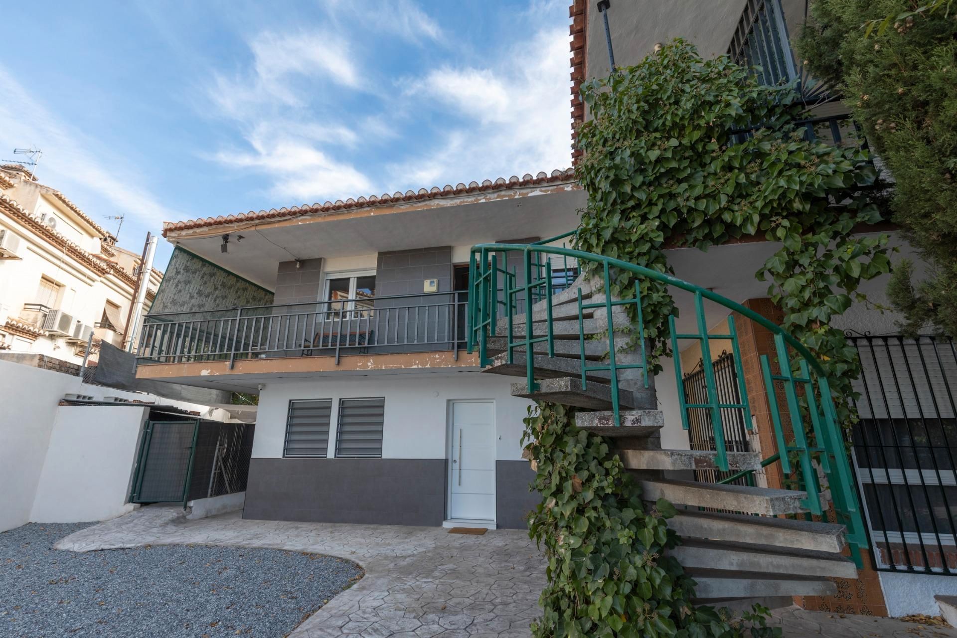 Exterior view of Flat for sale in Monachil  with Air Conditioner