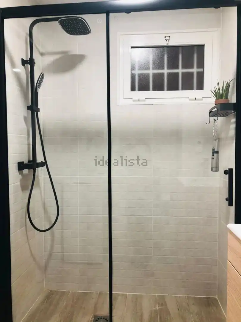 Bathroom of Study for sale in Benalmádena  with Air Conditioner, Heating and Furnished