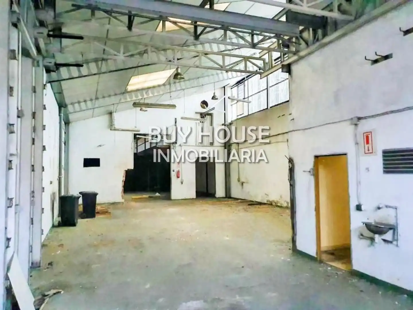 Industriegebäude zum Verkauf in Estación - Cruz Roja, imagen 3