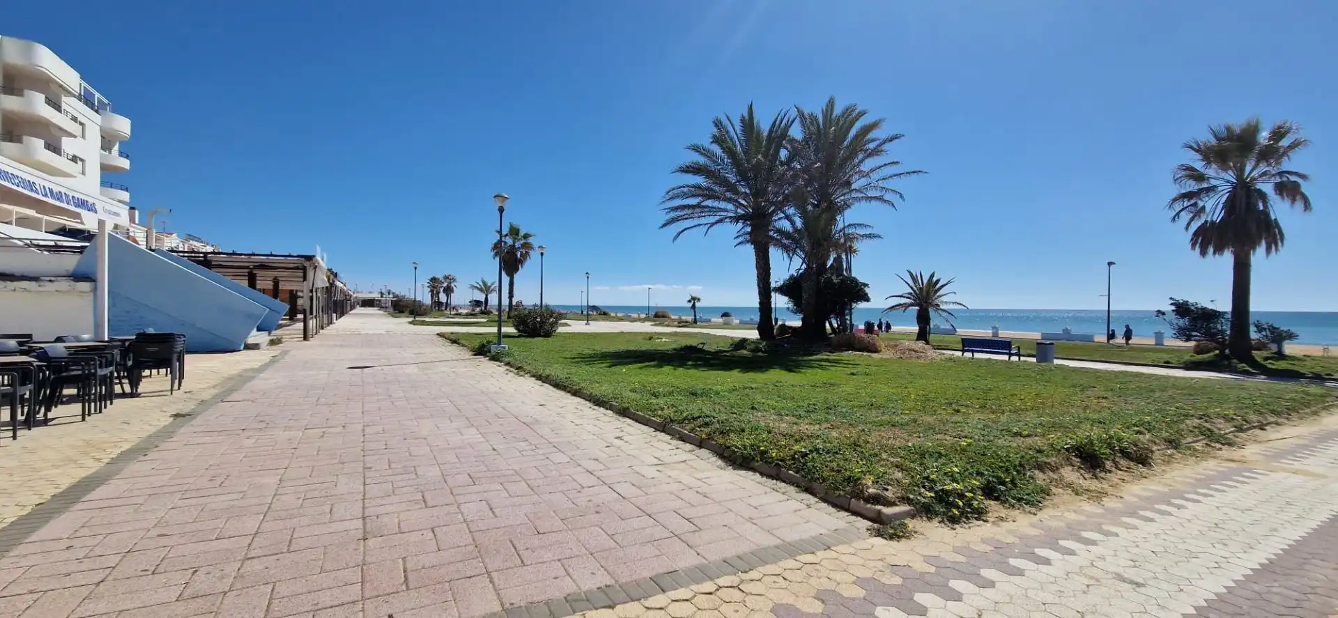 Vista exterior de Piso en venta en Almonte con Calefacción, Terraza y Amueblado