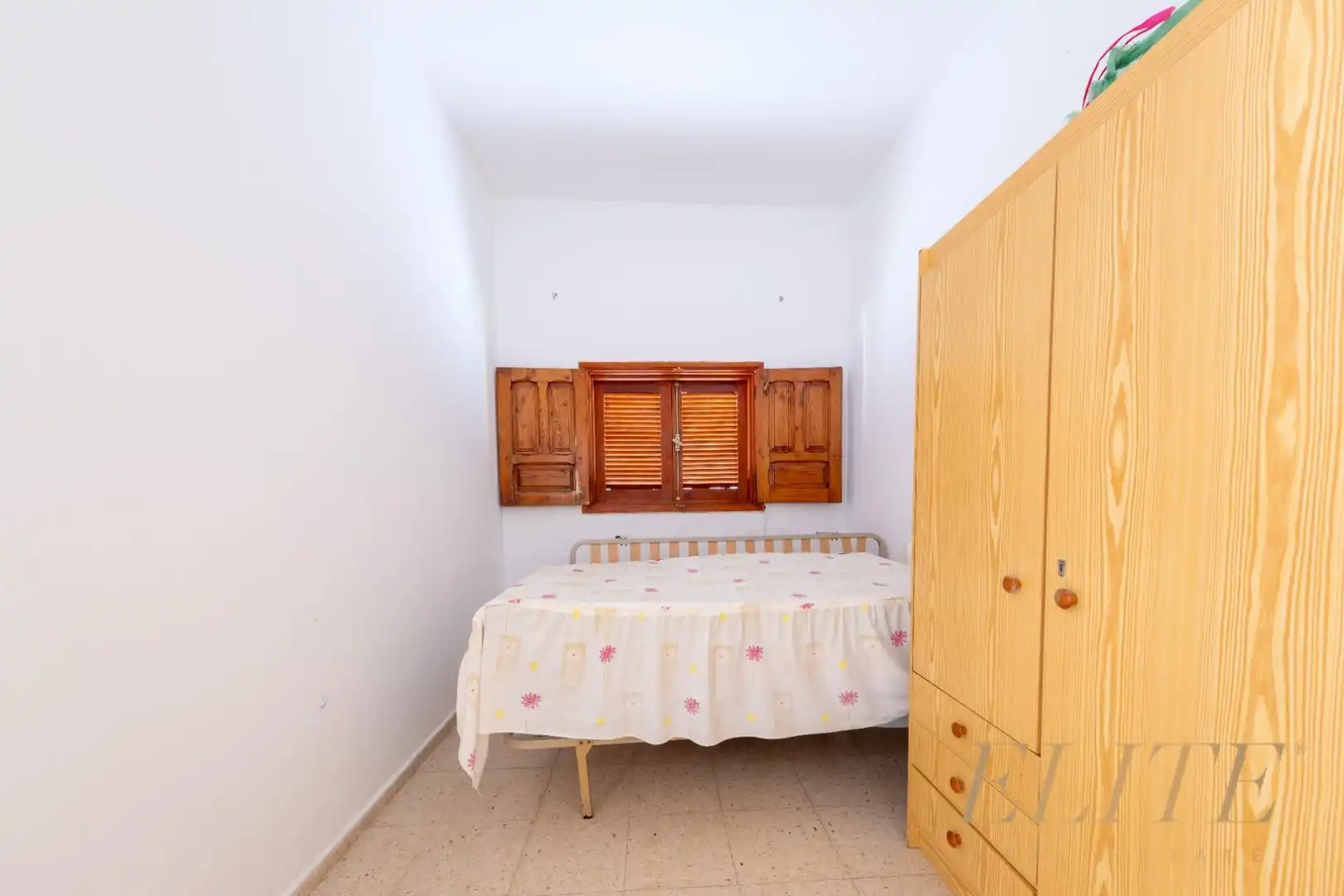 Schlafzimmer von Gebäude zum Verkauf in Mogán