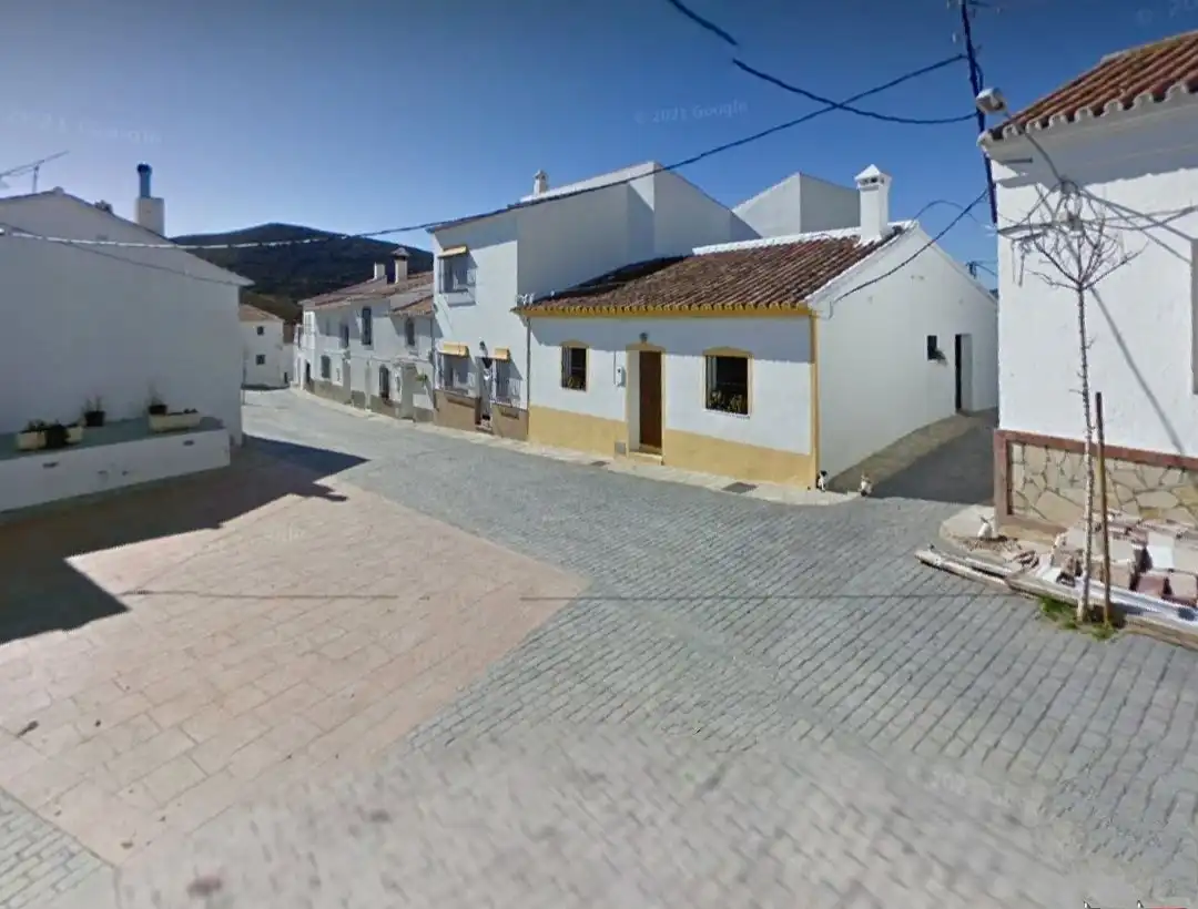 Casa con terraza en venta en Calle Espino 36