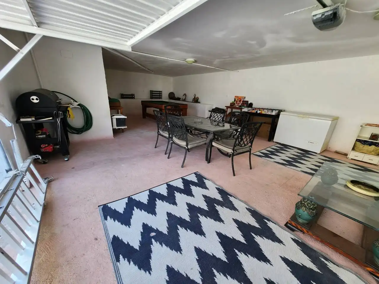 Houses for sale in Galápagos  with Air Conditioner, Heating and Private garden