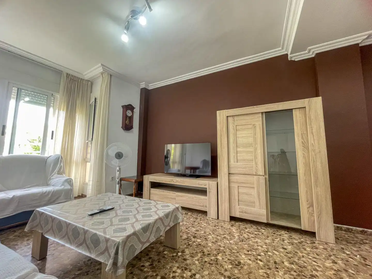 Sala de estar de Piso para compartir en Moncada con Amueblado y Balcón