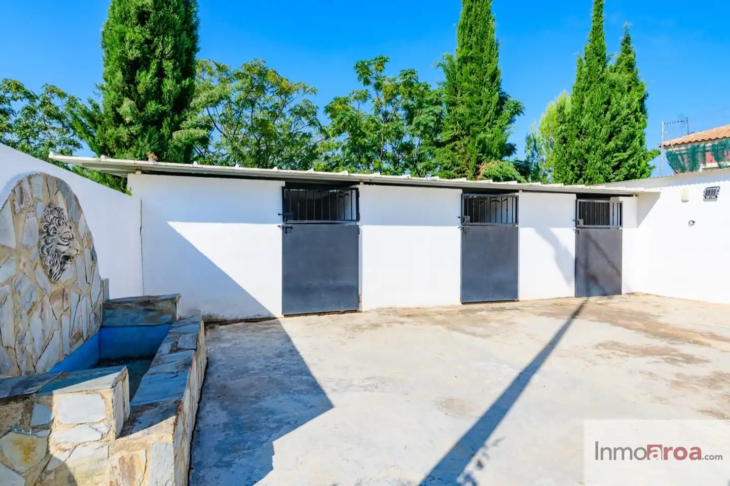 Vista exterior de Casa o xalet de lloguer en Bétera amb Aire condicionat, Calefacció i Jardí privat