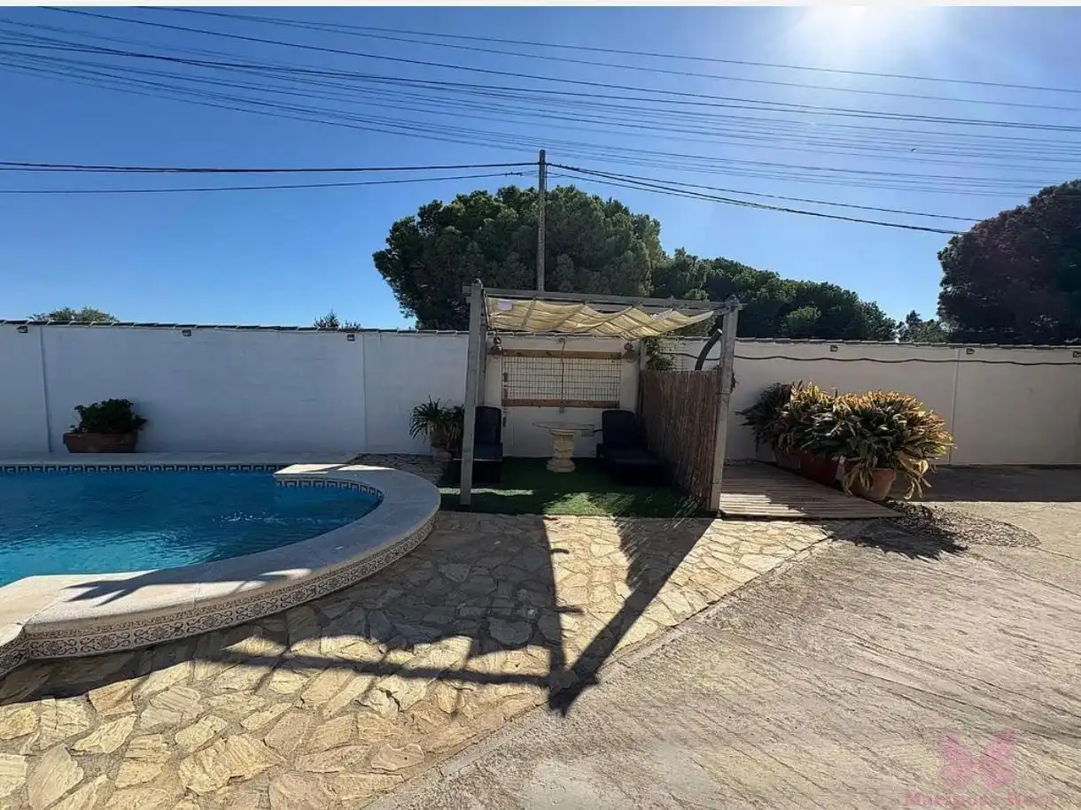 Piscina de Casa o xalet en venda en Chiclana de la Frontera amb Aire condicionat, Calefacció i Traster