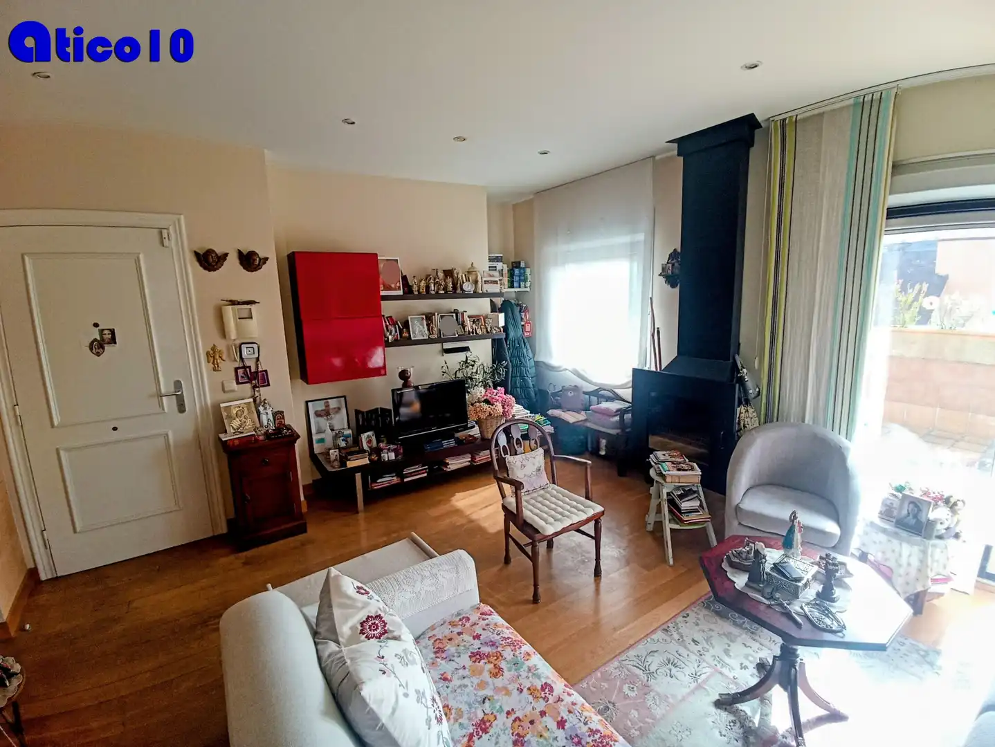 Living room of Attic for sale in Oviedo   with Heating, Parquet flooring and Terrace